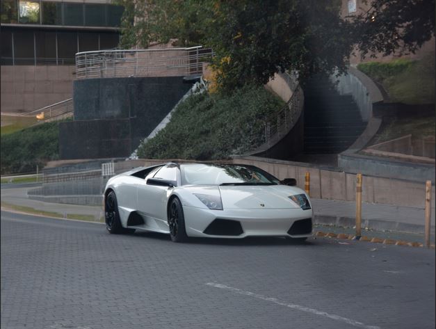 Revolutionizing Car Photography: The Impact of AI in Capturing Automotive Beauty